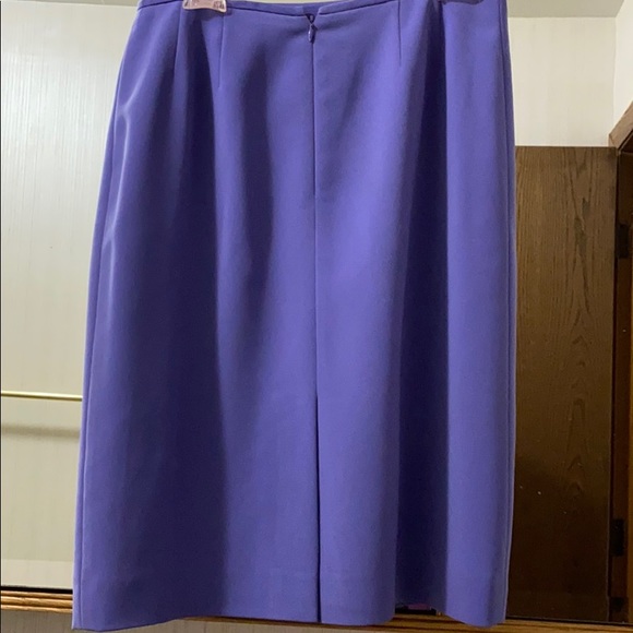 💜 Beautiful Pastel Purple Le Suit 💜 - Picture 6 of 6